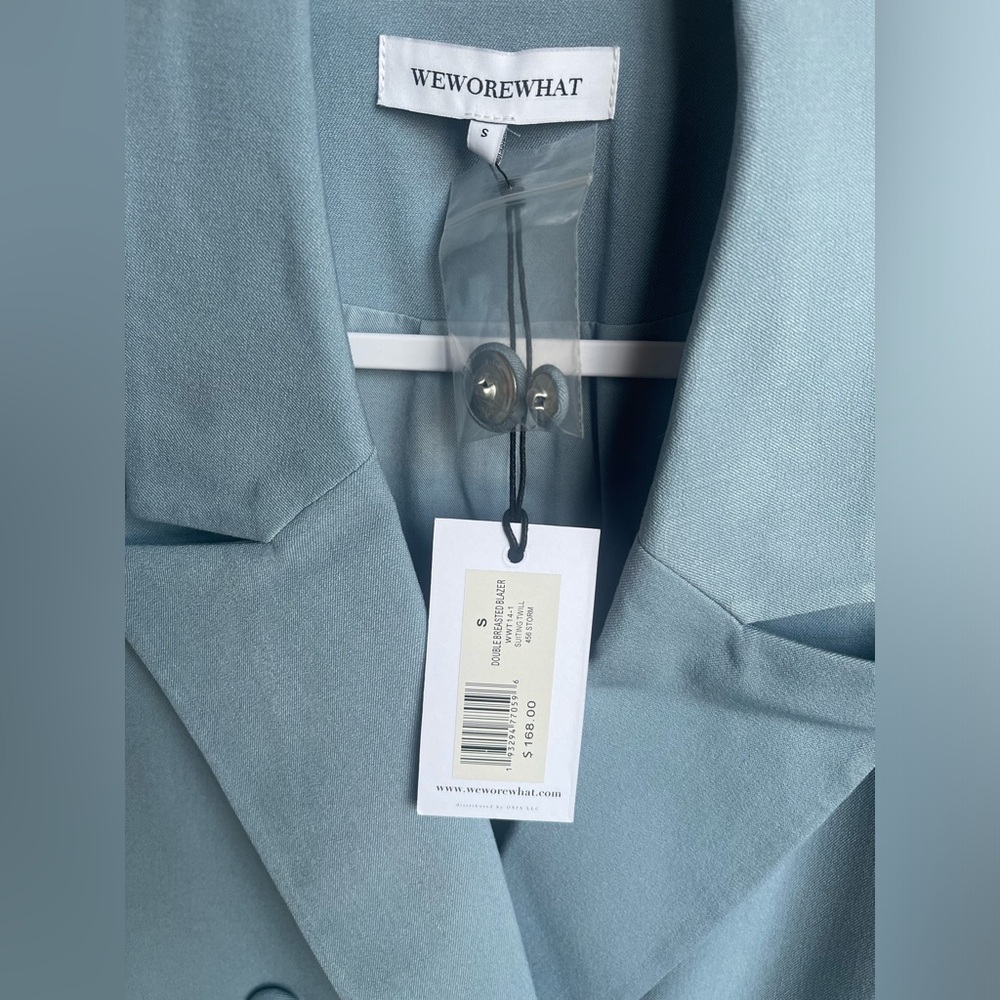 WeWoreWhat oversized double breasted lined blazer, button detail, shoulder pads - Picture 3 of 9